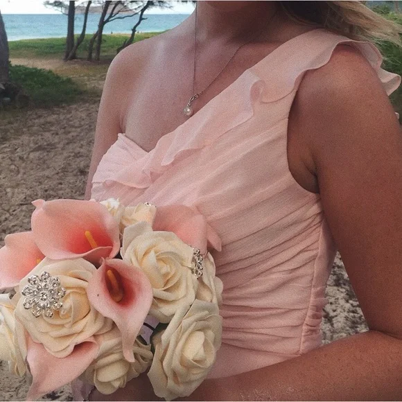 David’s Bridal Pink Bridesmaid/ Prom Dress Size 4 - Picture 5 of 6